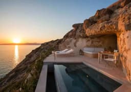 Cap Rocat, Mallorca: infinitypool på klippen ved solnedgang